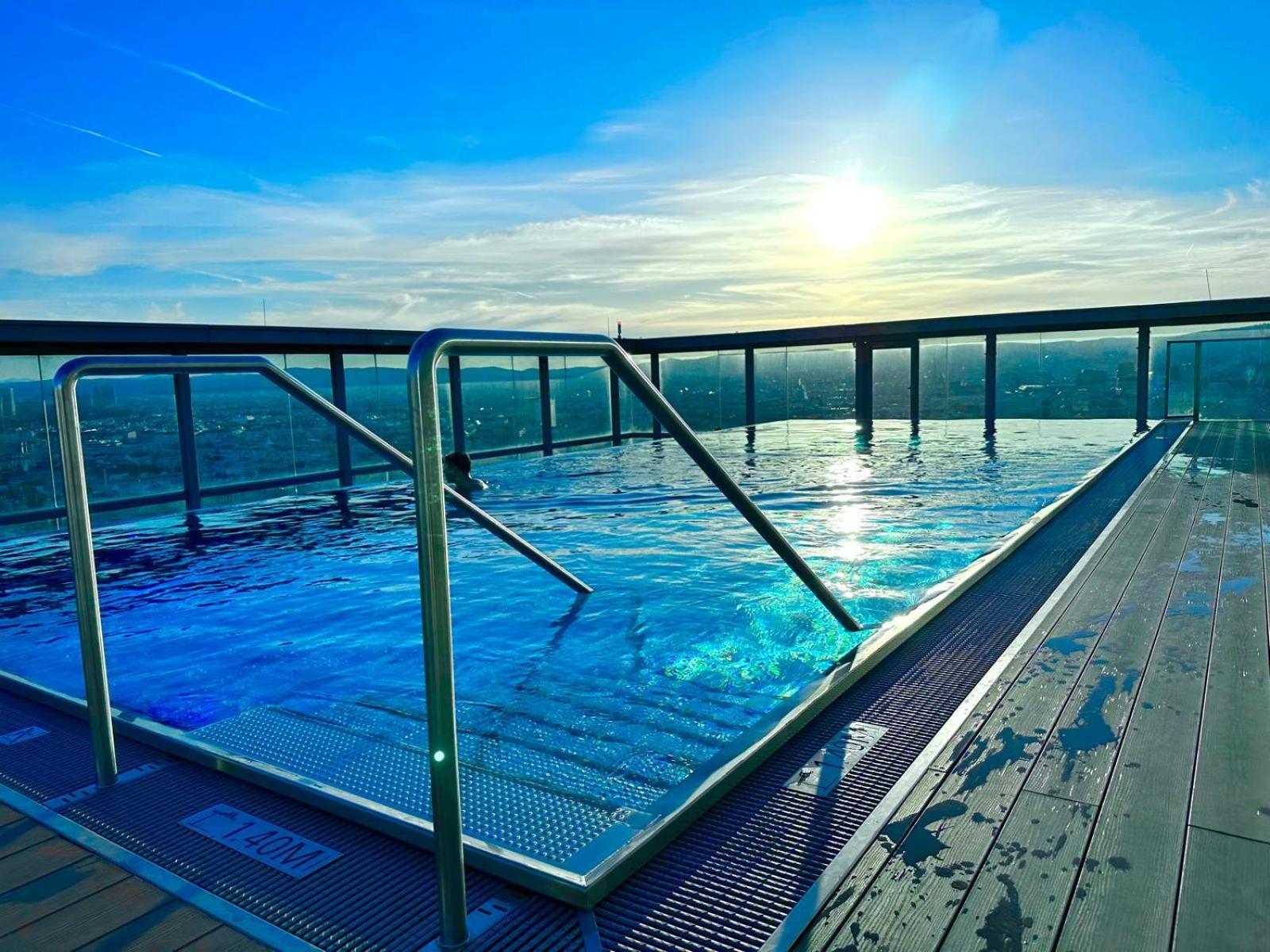 Vienna Sky Apartment I Rooftop Pool I Netflix Eksteriør bilde